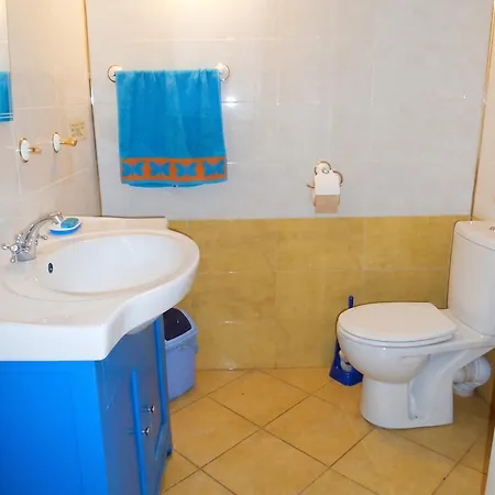 Welcoming House In With Sea View Casa de Férias
